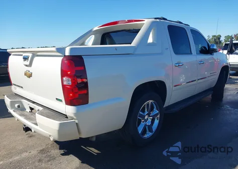 2011 Chevrolet Avalanche 1500 Ltz из США, поврежденный, VIN 3GNTKGE31BG170909